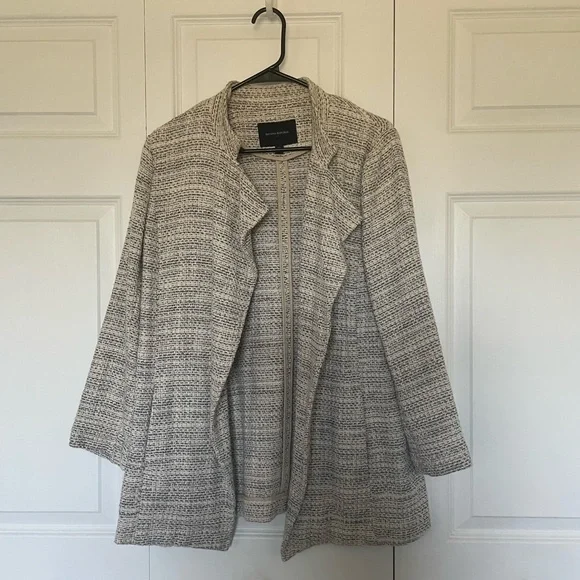 Banana Republic Women's Beige Tweed Blazer - Picture 3 of 12